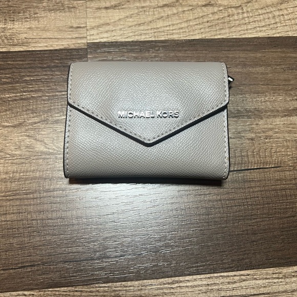 Michael Kors Handbags - Michael Kors Grey Trifold Wallet